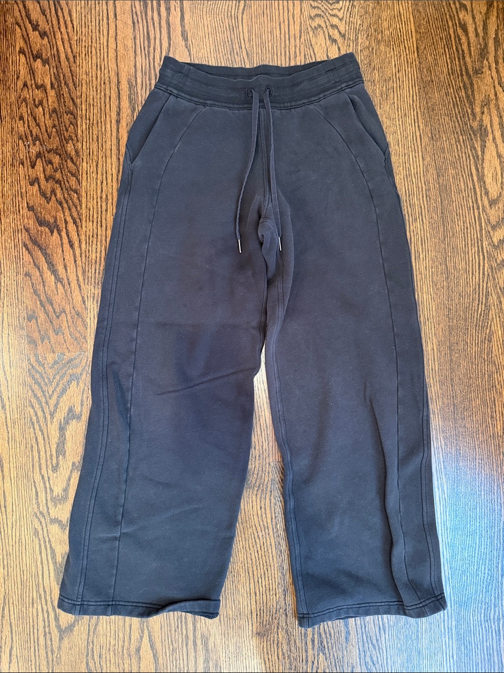 Women’s Lululemon Black Drawstring Sweatpants
